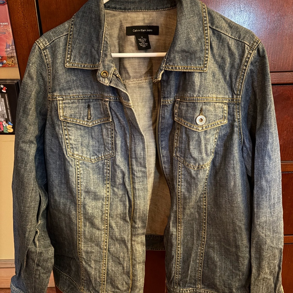 Calvin Klein Jeans Women's Blue Denim Jacket